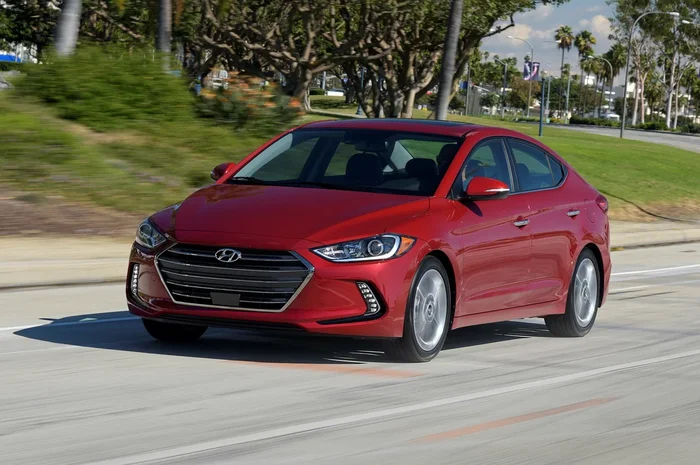 Hyundai ELANTRA 6 поколения