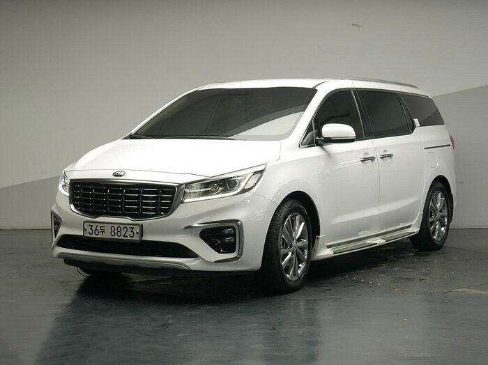 KIA CARNIVAL 3 поколения